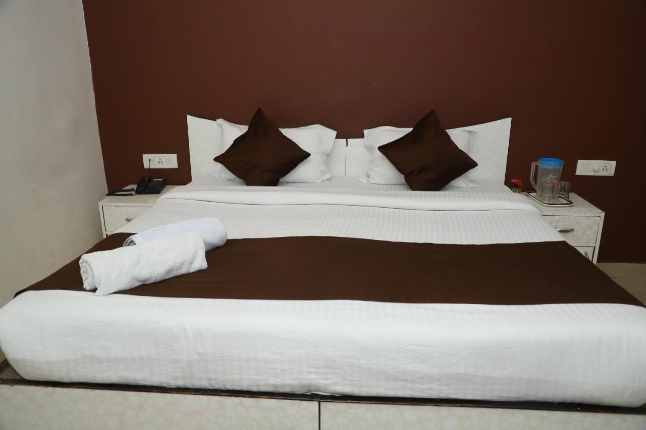 The Bagga Inn Jabalpur Exterior foto